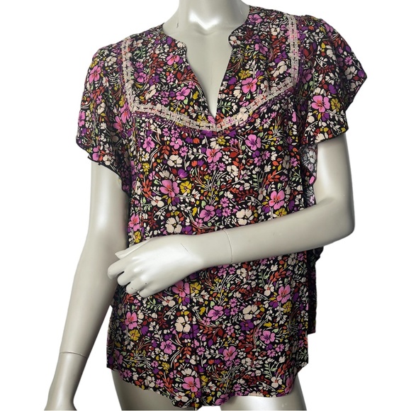 Democracy/ Wit & Wisdom Purple Floral Flutter short sleeve Top - Picture 1 of 12